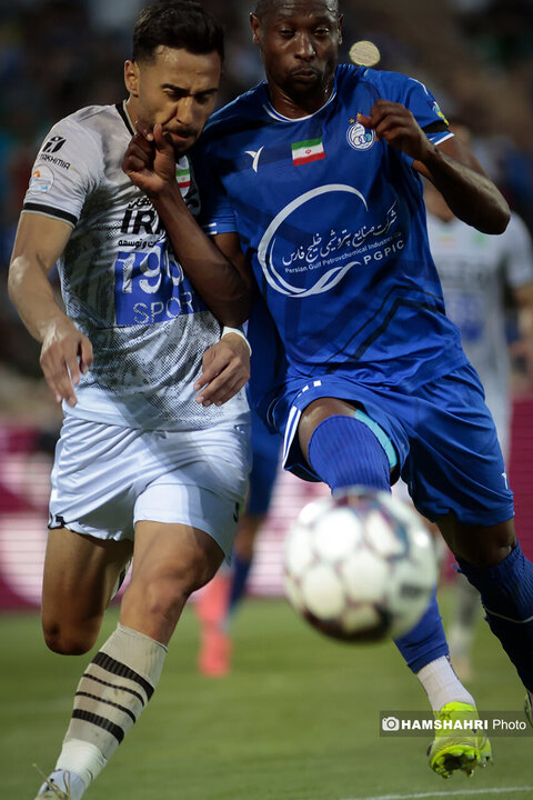 تصاویر بازی فوتبال استقلال 5- آلومینیوم اراک 1