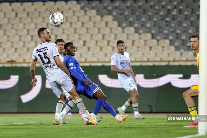 تصاویر بازی فوتبال استقلال 5- آلومینیوم اراک 1
