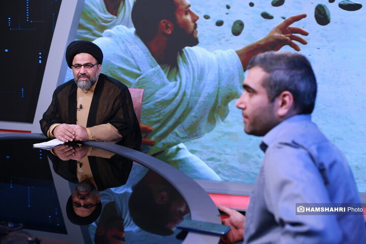 تببین صحبت های رهبری