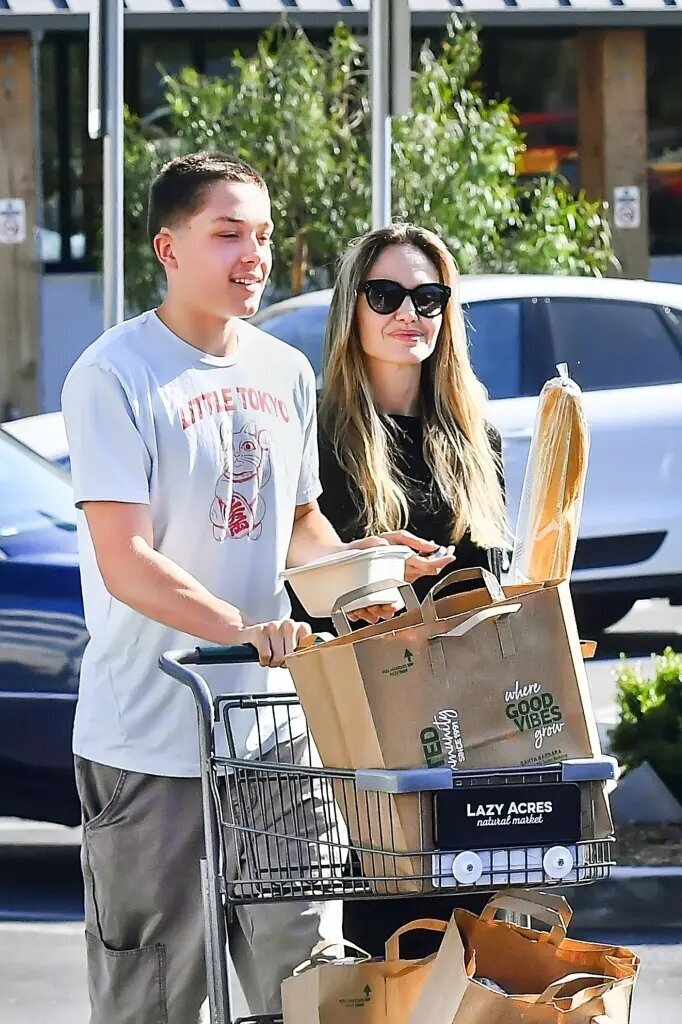 رابطه گرم آنجلینا جولی و پسرش توجهها را جلب کرد | عکس