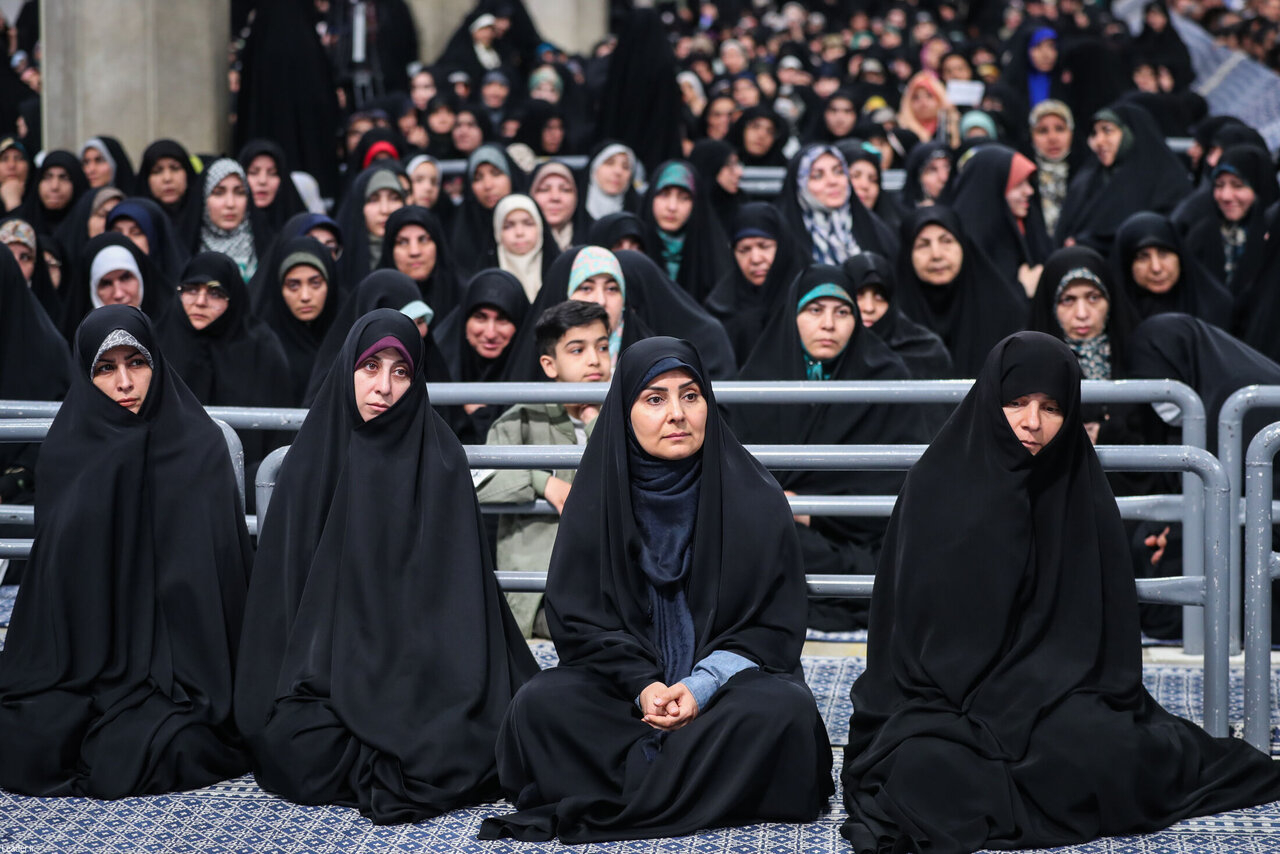 حضور وزیر راه و شهرسازی در دیدار مسئولان و کارگزاران حج با رهبر انقلاب | عکس