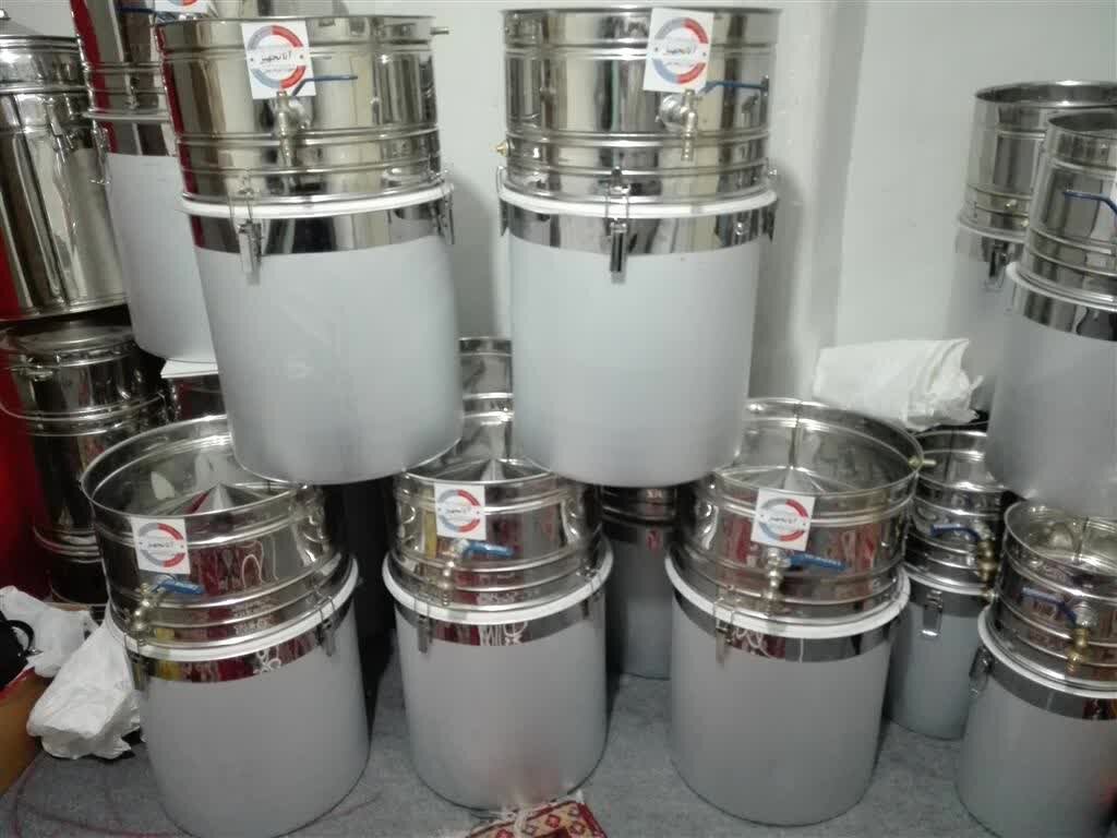 کارگاه گلابگیری در خانه