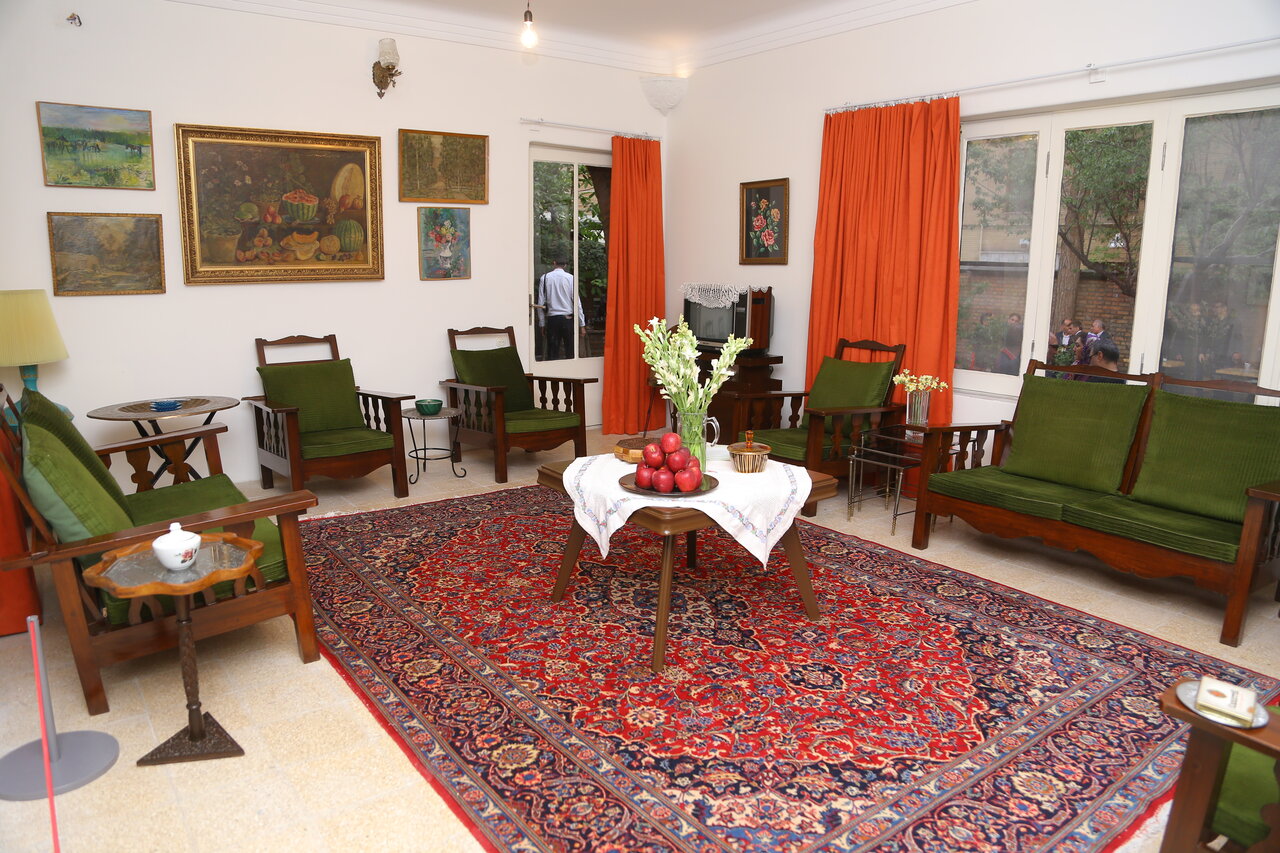 شما هم به خانه سیمین و جلال دعوتید