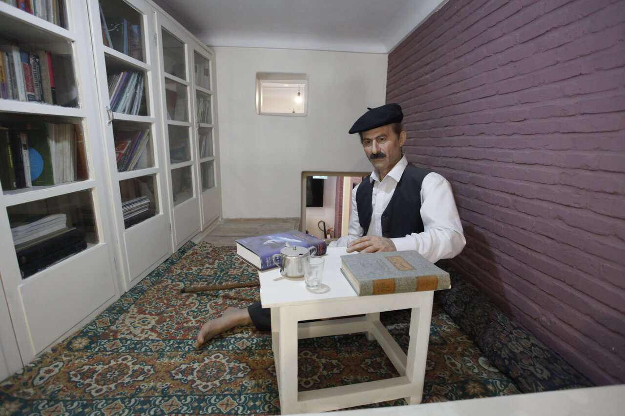 شما هم به خانه سیمین و جلال دعوتید