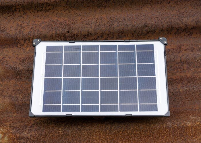 بحران اقلیمی تا خلاقیت خانگی | با ساخت پنل خورشیدی در خانه به نجات زمین کمک کنیم؟