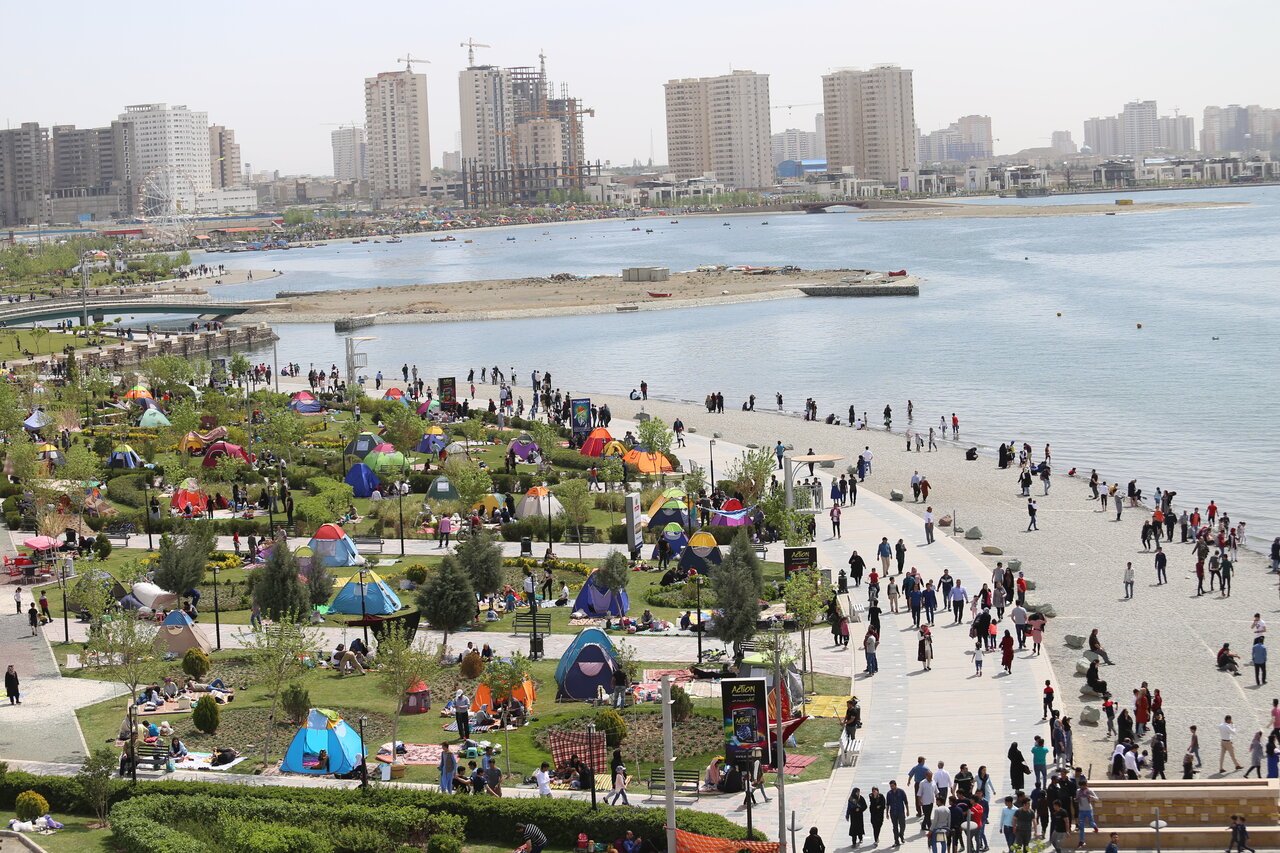 زندگی ساحلی در غرب تهران