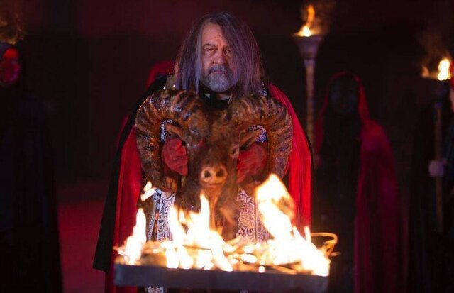 تصویر عجیب شریفینیا در یک سریال تلویزیونی!