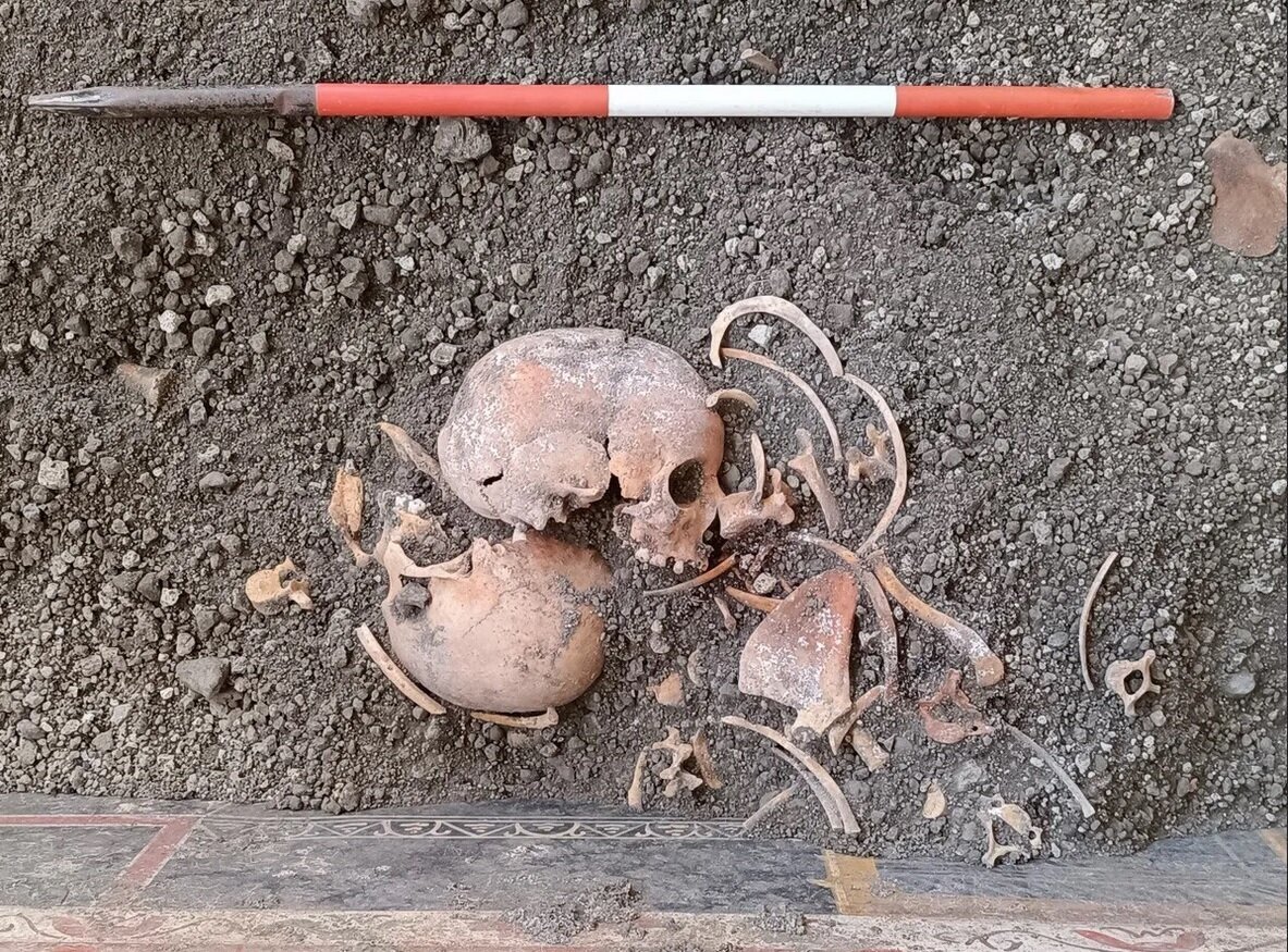 راز اجساد اتاق قفلشده ؛ دیوار، تخت و خاکستر پمپئی | عکس