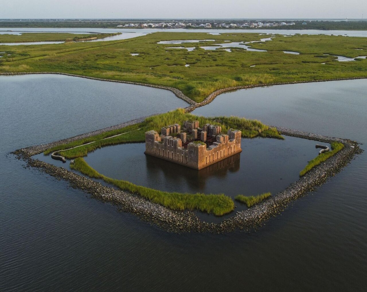 این شهر آمریکا به زودی در دل آبهای خلیج مکزیک ناپدید خواهد شد