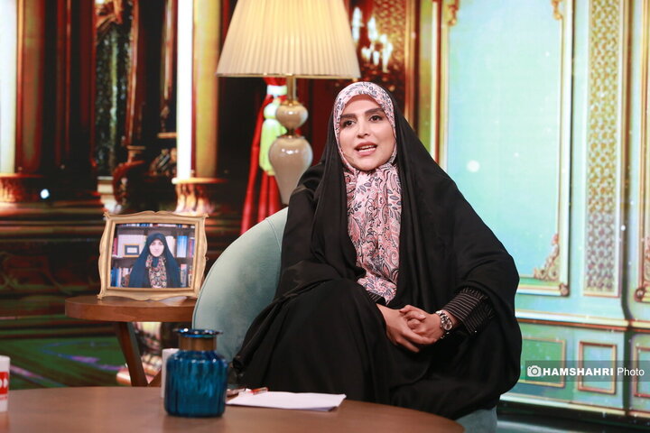 درجه یک با حضور زهرا بهروز آذر