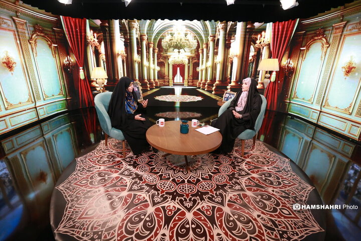 درجه یک با حضور زهرا بهروز آذر