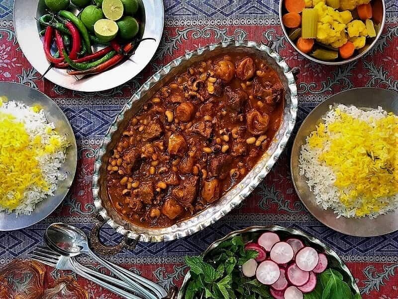 خورش ترشی گورما؛‌ خورش مجلسی دورهمی‌ اردبیلی ها