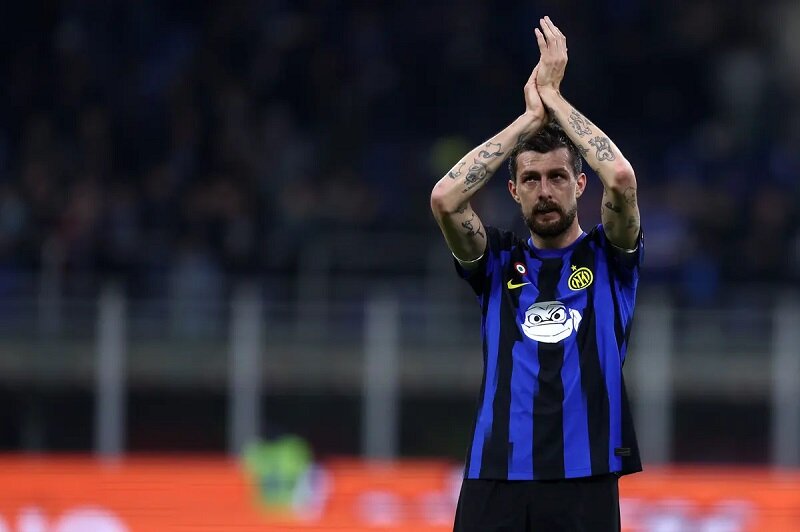 ستاره اینتر چطور سرطان و بارسلونا را شکست داد؟