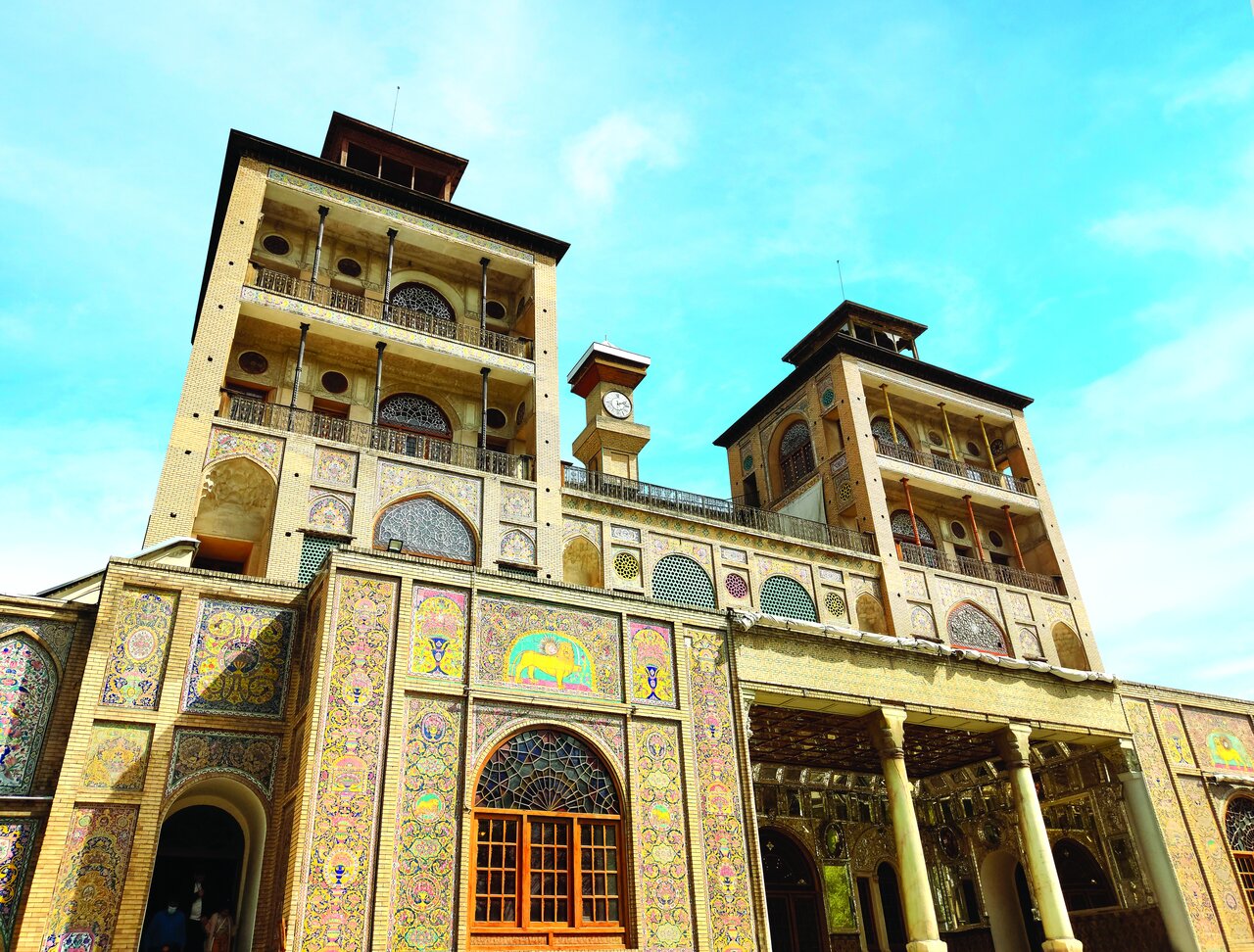 کاخی که ساختش از دوره صفوی تا قاجار طول کشید