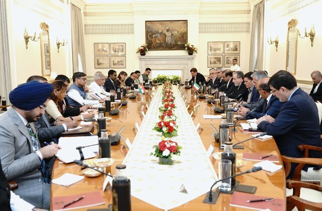 سالگرد روابط دیپلماتیک خود را جشن خواهیم گرفت | توئیت وزیر خارجه هند پس از دیدار عراقچی