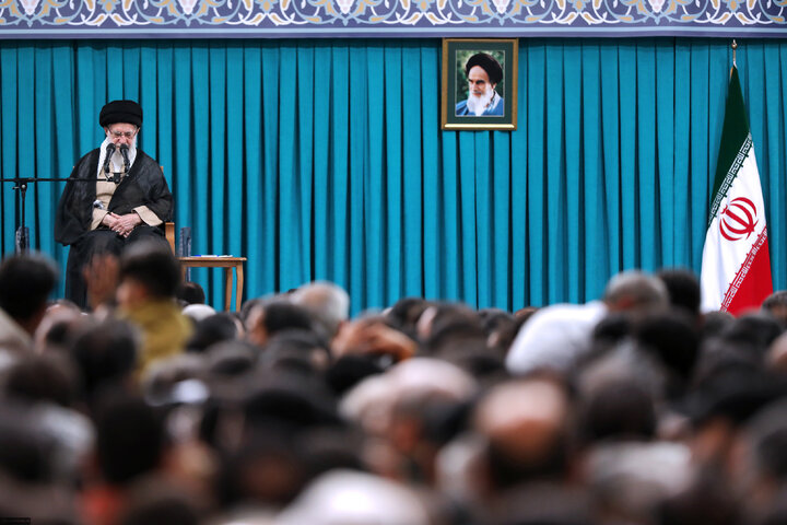گرامیداشت یاد و خاطره شهید رئیسی توسط رهبر انقلاب در دیدار امروز کارگران | ویدئو