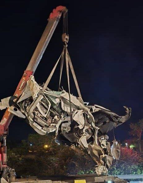 وضعیت عجیب پژو ۲۰۶ پس از برخورد با گاردریل در بزرگراه شهید بابایی | تصاویر