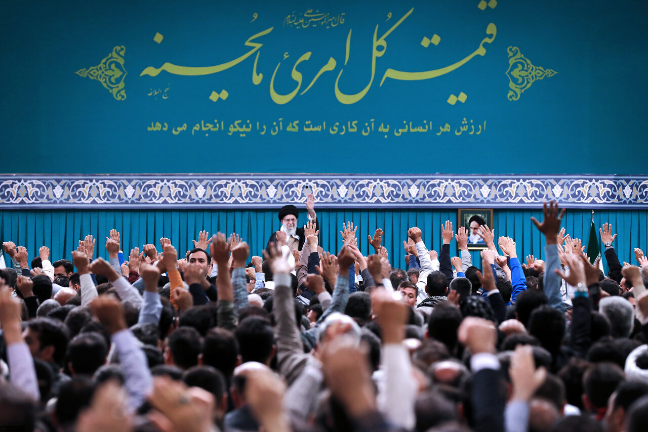 رهبر انقلاب: کارگر یکی از ستون‌های اصلی قوام و دوام جامعه است | واکنش رهبری به گزارش وزیر