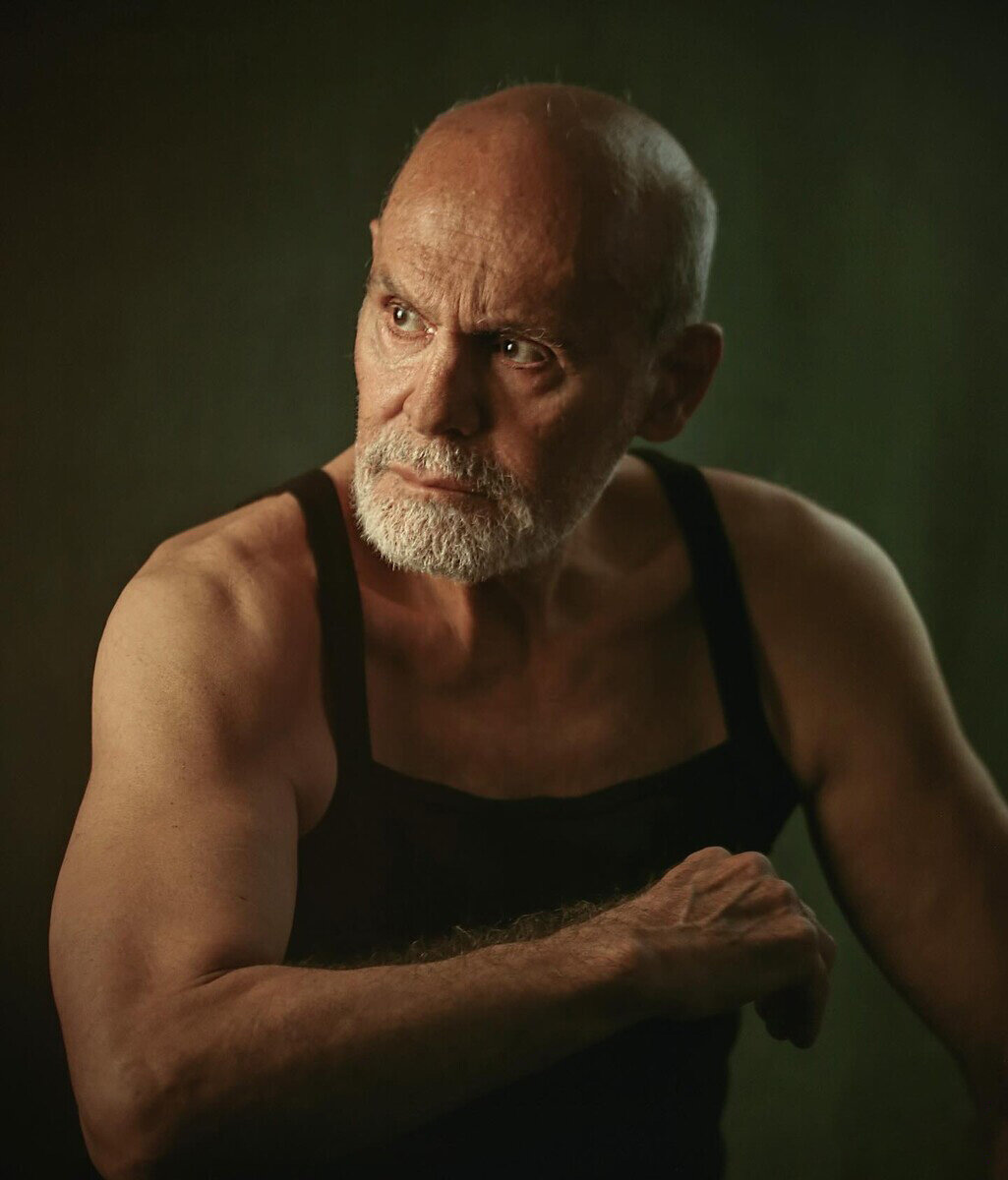 این تصاویر جمشید هاشم پور در ۸۱ سالگی باعث تعجب همه شد