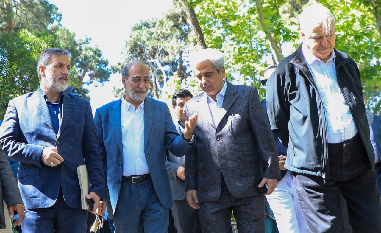 فروزنده - بنای تاریخی