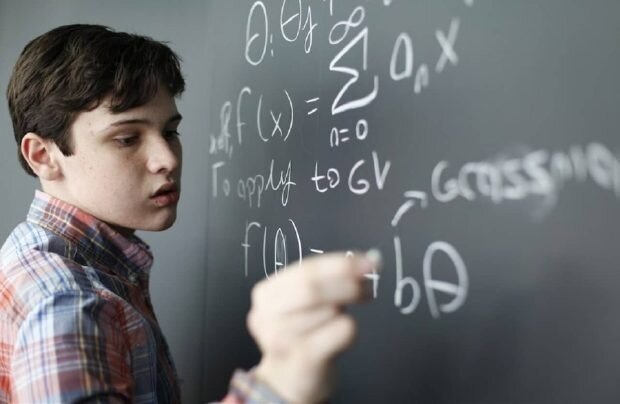 این ۱۵ نفر از انیشتین باهوش‌تر هستند | عکس