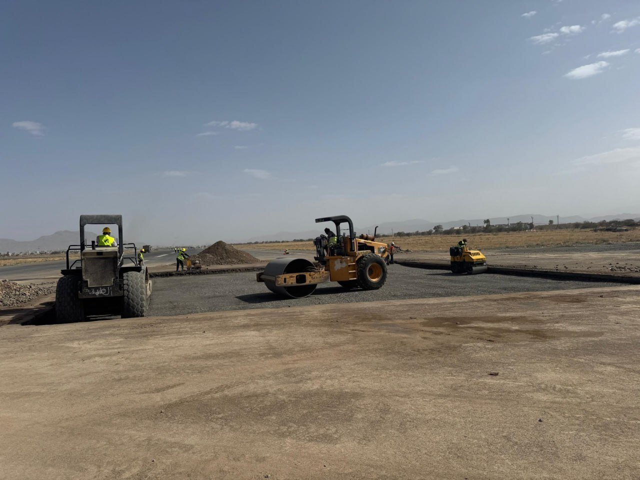 بازسازی باند فرودگاه صنعاء پس از حملات رژیم صهیونیستی | تصاویر