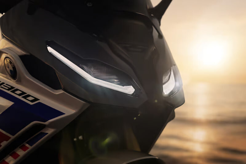 معرفی قویترین موتور باکسر تازهنفس BMW | ترکیبی از قدرت، فناوری، و راحتی در کلاس اسپرت و تورینگ