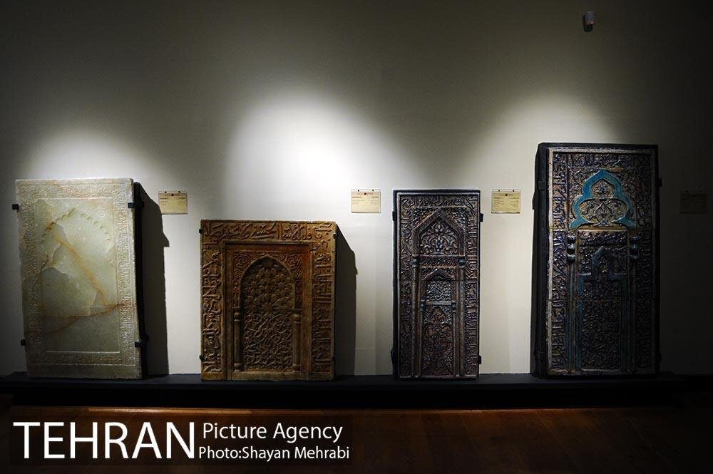 سفر به ایران دوره اسلامی با نسخ خطی