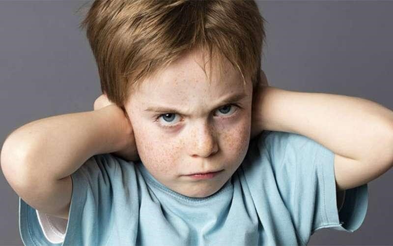 با کودک لجباز چطور برخورد کنیم؟