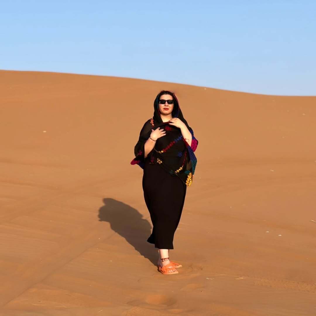 عکس لو رفته از صهبا شرافتی بازیگر سریال نون خ در صحرای دبی