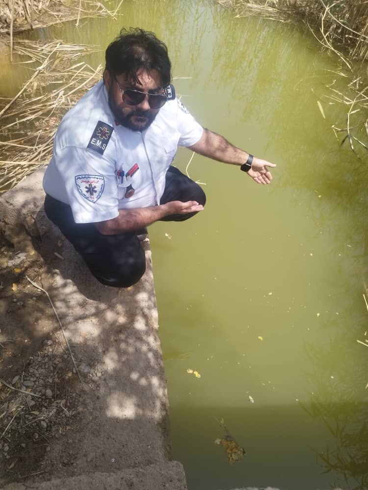 جزئیات نجات دختر ۶ساله از کانال آب توسط تکنسین فداکار اورژانس