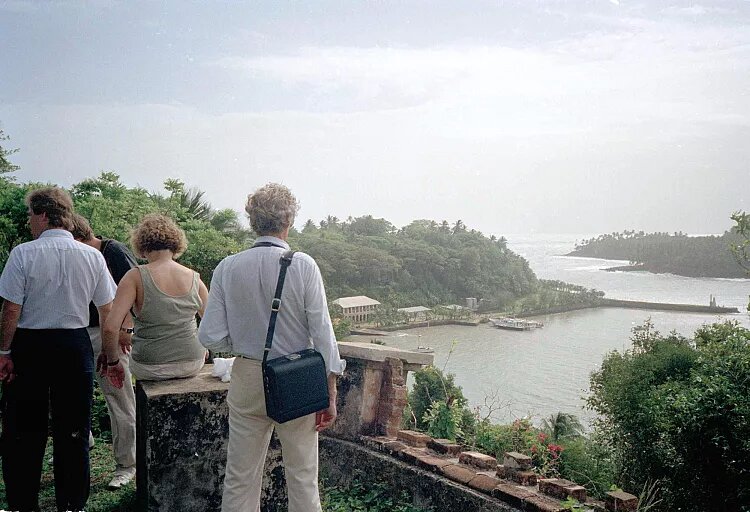 زندانهای مخوف؛ پیشنهادهای وسوسه کننده اتحادیه اروپا به ترامپ | جزایر شیطان ترامپ را راضی میکند؟