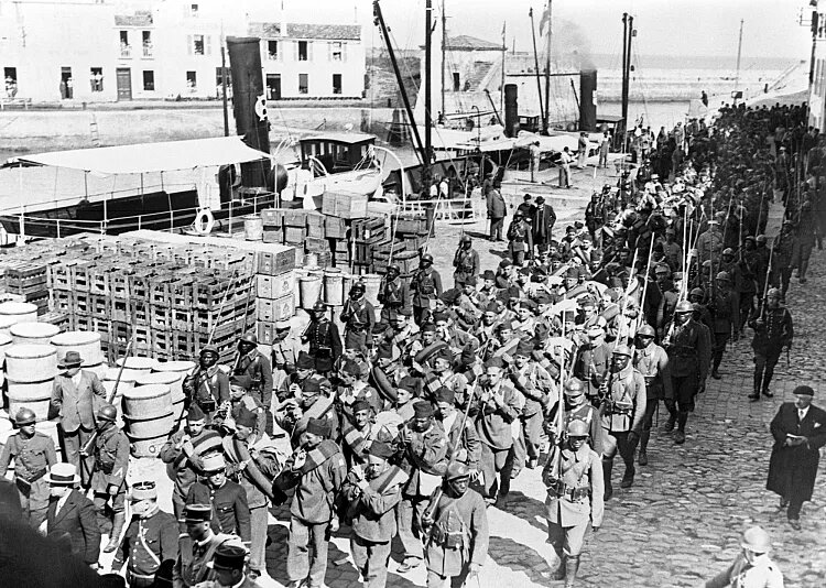 زندانهای مخوف؛ پیشنهادهای وسوسه کننده اتحادیه اروپا به ترامپ | جزایر شیطان ترامپ را راضی میکند؟