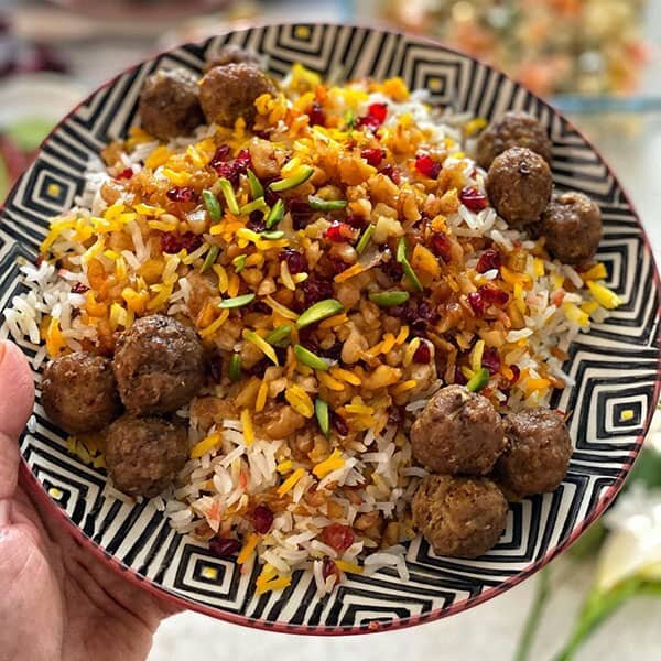 طرز تهیه گردو پلو ؛ غذای مجلسی شهر کرد 