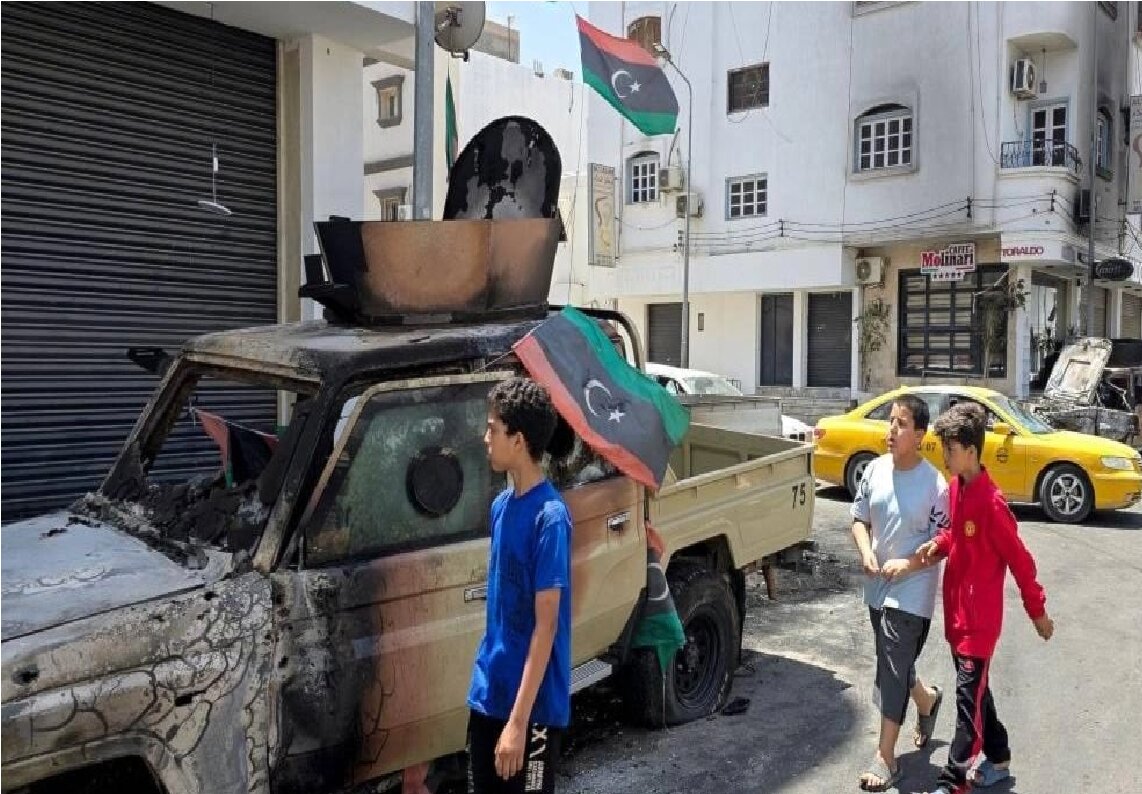لحظه غارت خانه نخست وزیر در لیبی