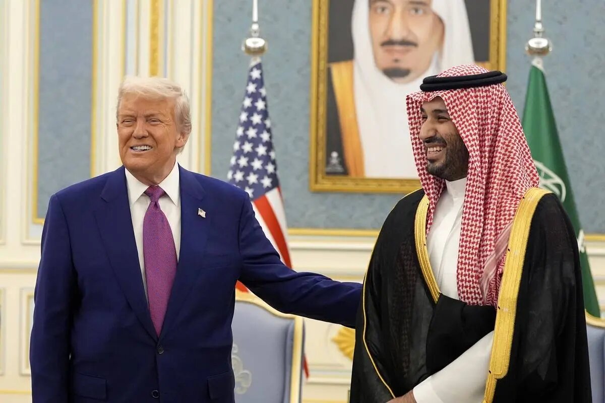 ترامپ به بن سلمان: بیشتر پول می‌دادی از همسر و فرزندم هم بیشتر دوستت داشتم! | واکنش ولیعهد سعودی