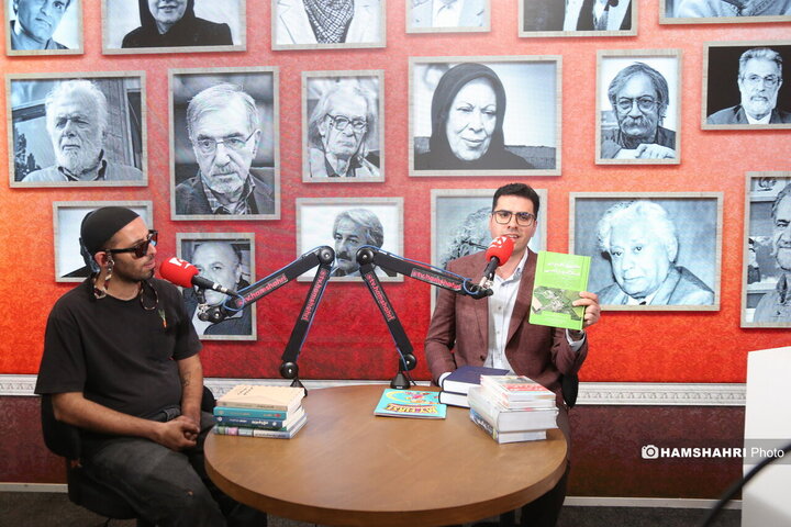 ویژه برنامه ی نمایشگاه کتاب