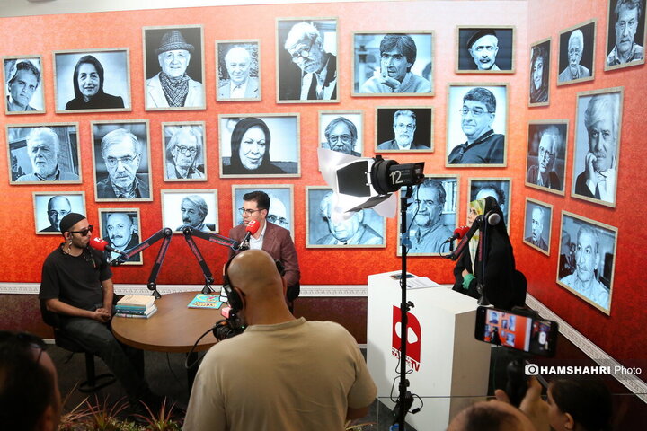 ویژه برنامه ی نمایشگاه کتاب