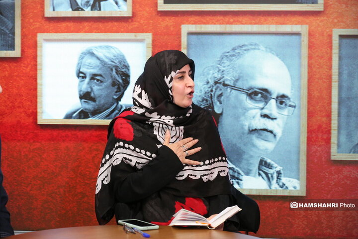 ویژه برنامه ی نمایشگاه کتاب