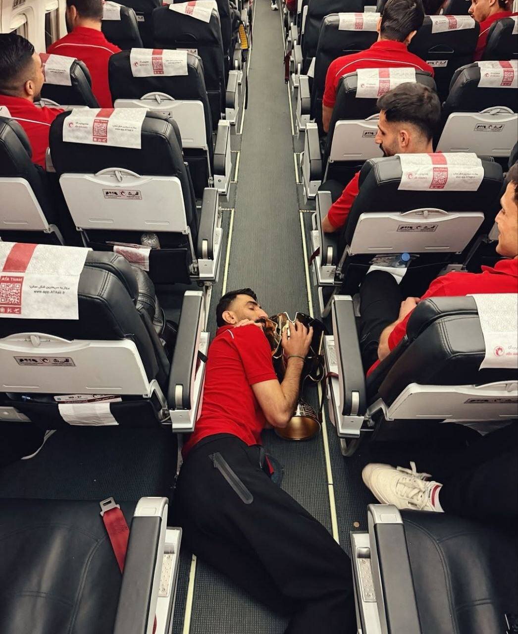 تصویری جنجالی از علیرضا بیرانوند پس از قهرمانی تراکتور