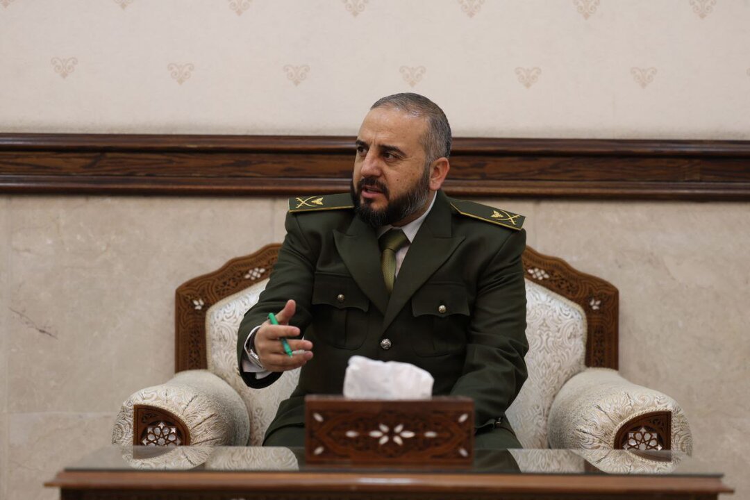 از میدان جنگ تا کلینیک زیبایی؛ بینی جدید وزیر دفاع الجولانی جنجال‌ساز شد