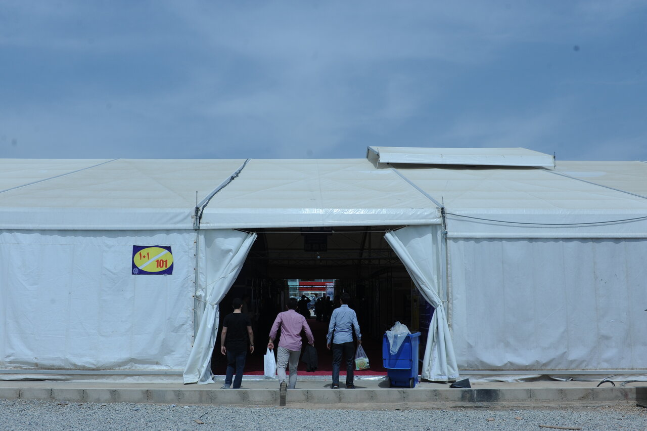 خاطرهبازی با نمایشگاه کتاب | وقتی رزمنده ها دنبال کتاب می گشتند