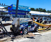 اولین تصاویر از محل سانحه تلخ اتومبیلرانی در پیست آزادی که منجر به جان‌باختن یک عکاس جوان شد