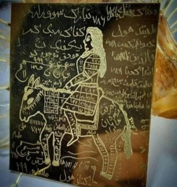 در آمد هنگفت رمالهای اینترنتی؛ آنها از مدیران ارشد پتروشیمی بیشتر پول در می آورند!