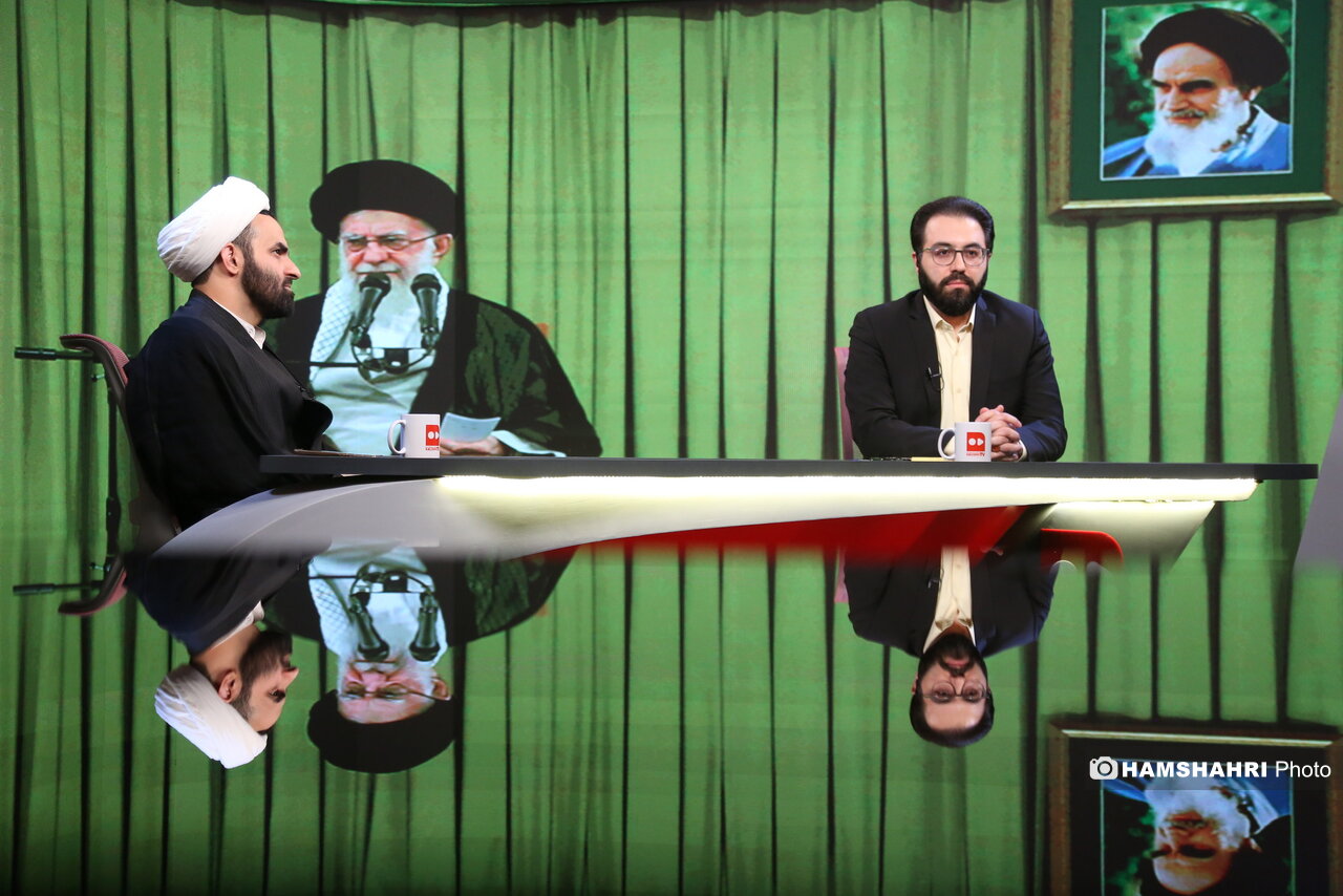 بررسی نقد رهبر انقلاب به مواضع اخیر ترامپ