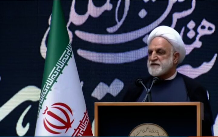 اژه‌ای: آن قلدر (ترامپ) می‌گوید می‌خواهم با قدرت صلح ایجاد بکنم! کدام قدرت؟ کدام صلح؟ + ویدئو