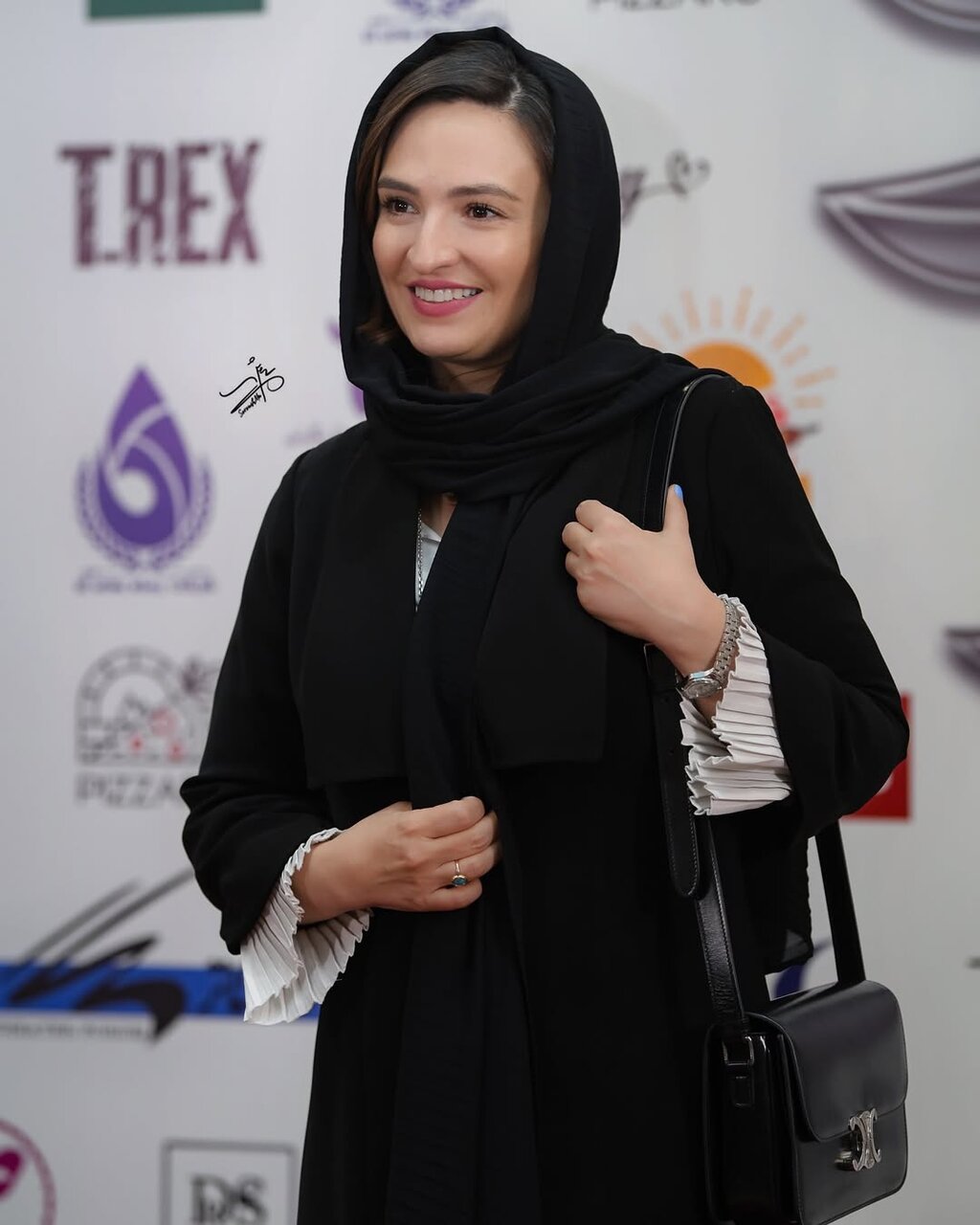 استایل بازیگرانی که به این جشن آمدند | در مراسم شب بازیگر چه گذشت؟ | ببینید