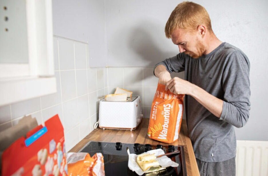 مردی که تقریبا هیچ چیز نمیخورد! | عکس