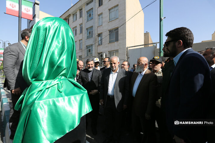 رونمایی سردیس شهید رئیسی در میدان پاستور تهران