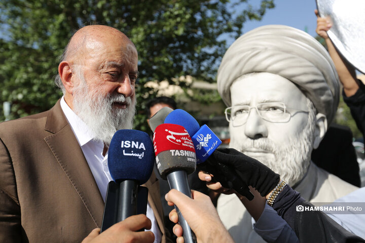 رونمایی سردیس شهید رئیسی در میدان پاستور تهران